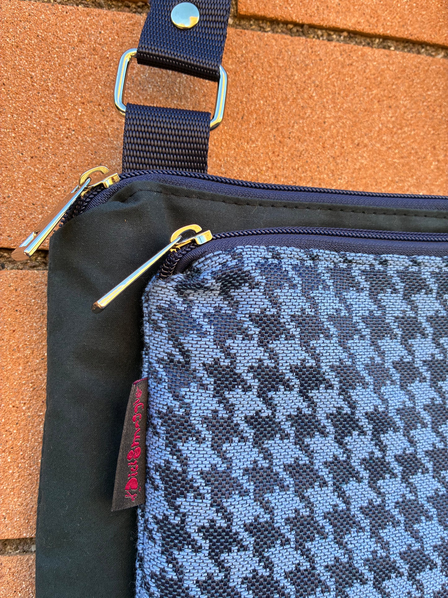 Signorina - Pied Blu